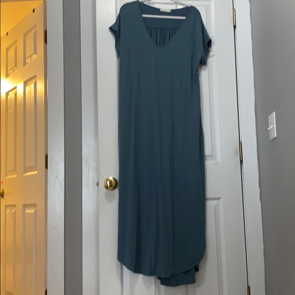 Cuff Sleeved Maxi Dress with pockets